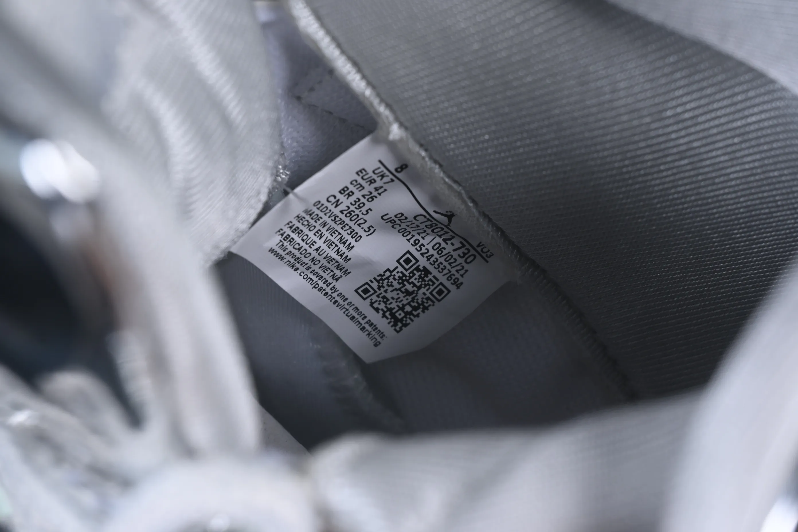All categories Air Jordan Jordan series basketball shoes Air Jordan 11 Air Jordan 11 Retro AJ11 Joe 11 Leonard Liquid Silver CT8012-730